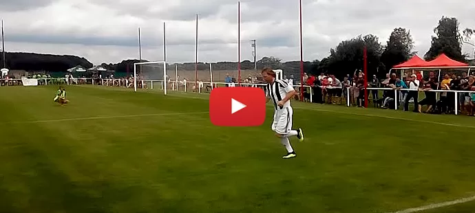 Video: Pavel Nedvěd po 30 letech nastoupil za Skalnou obrázek