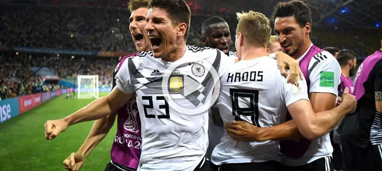 Německo vydřelo výhru 2:1 nad Švédskem. Zachránil ho až v nastavení Kroos perfektním přímým kopem  obrázek